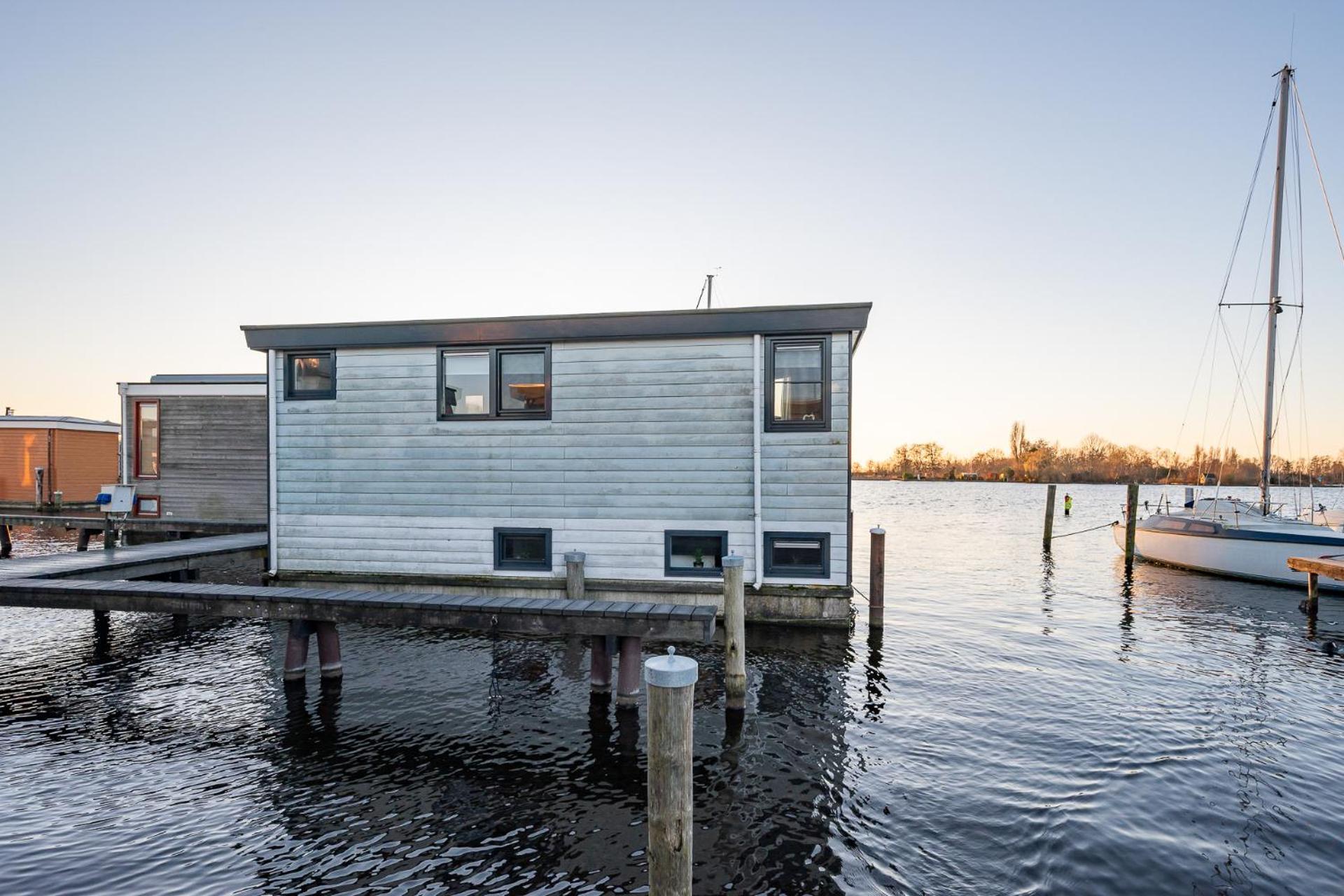 Watervillashiraz Aalsmeer Exterior photo