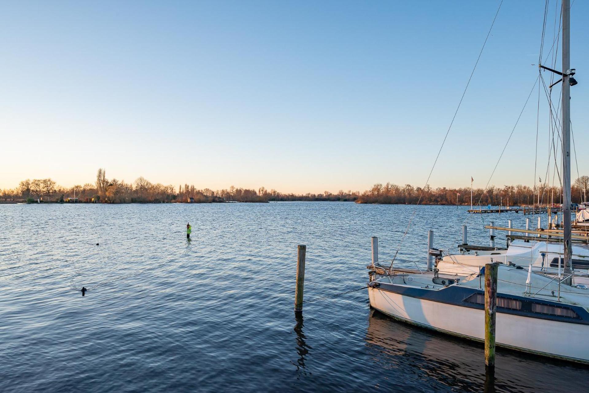 Watervillashiraz Aalsmeer Exterior photo