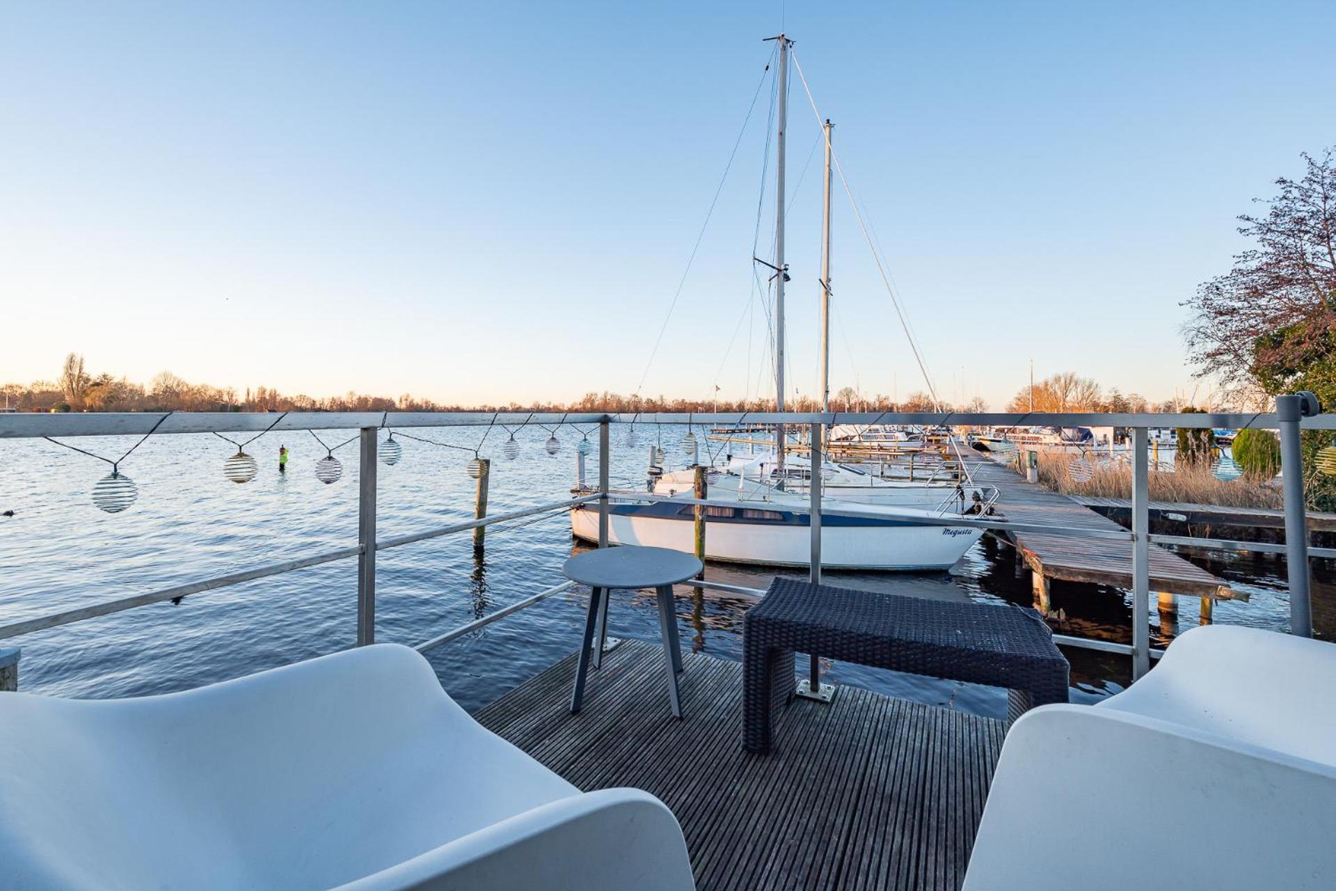 Watervillashiraz Aalsmeer Exterior photo